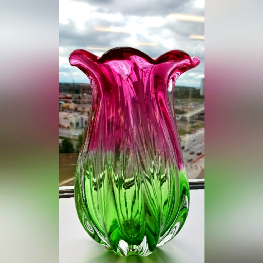 Watermelon Art Glass Teleflora Swirl Scallop Edge Vase Cranberry Green Art Glass